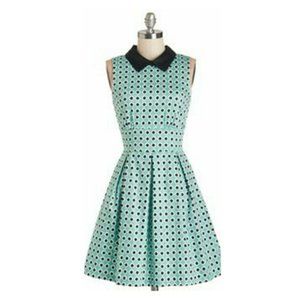 Modcloth/Closet Geometric Print Sleevelss Dress
